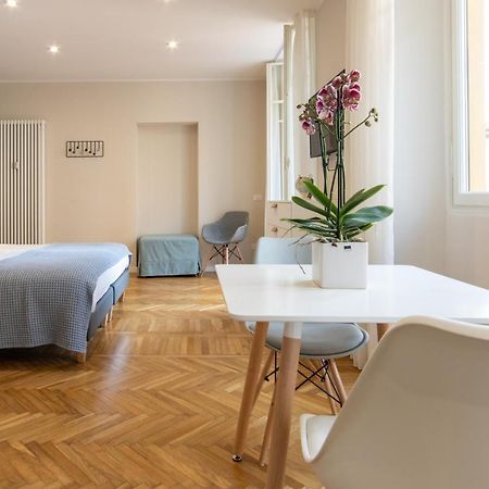 Aqualago Casa Vacanze - Apartament B Verbania Exteriör bild
